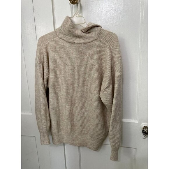 H&M women’s size medium tan, long sleeve sweater - Picture 9 of 11